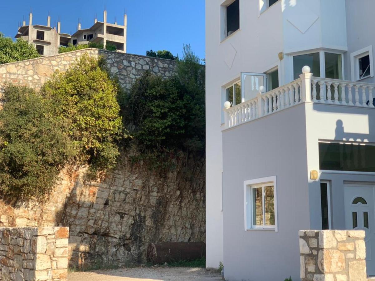 Villa Sopebra Sarande Luaran gambar