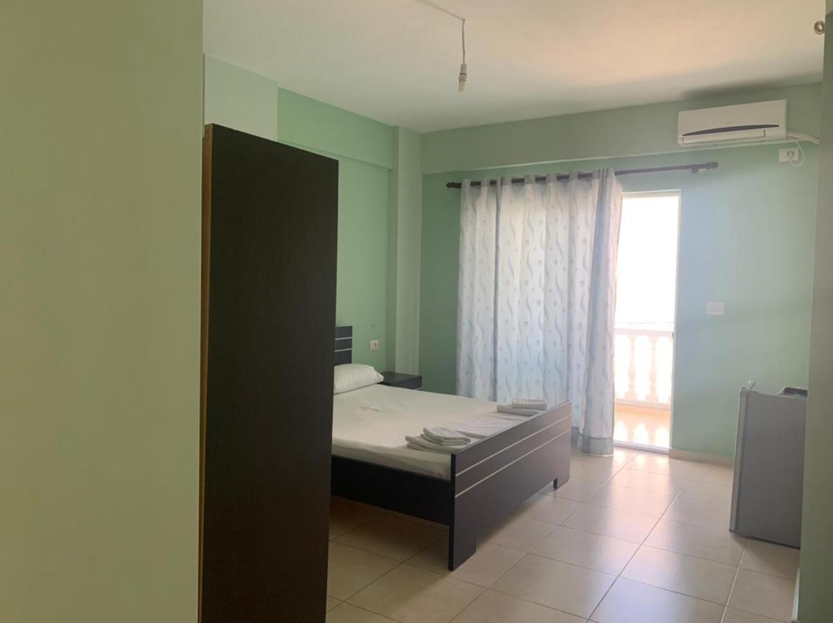 Villa Sopebra Sarande Luaran gambar