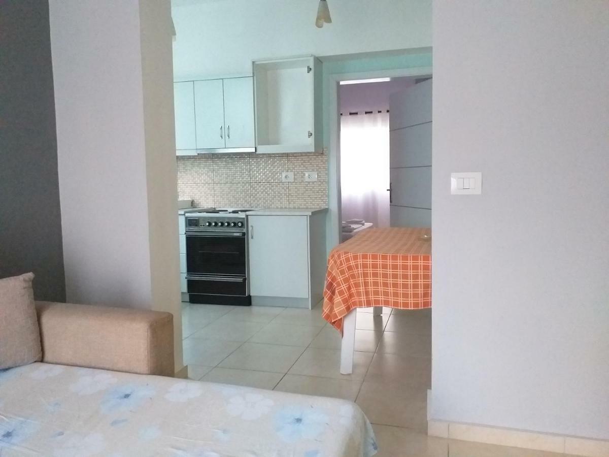 Villa Sopebra Sarande Luaran gambar